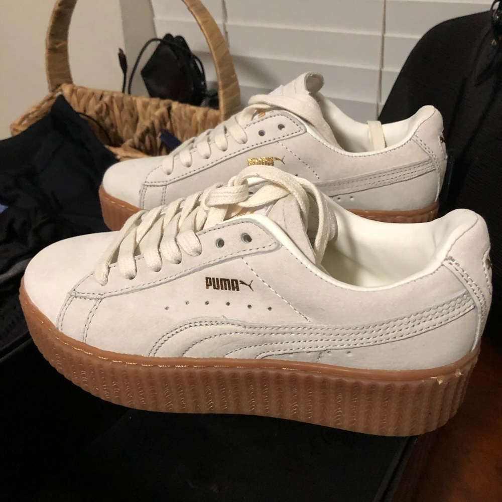 Oatmeal Fenty Puma Creepers in 4.5 women’s